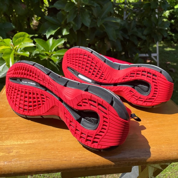 Reebok Zig Kinetica II - Red Ranger from Mighty Morphin Power Rangers